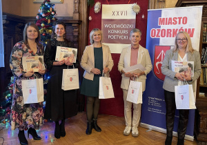 Grupa laureatów konkursu.