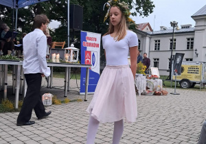 Scena z inscenizacji „Dziadów” podczas Narodowego Czytania