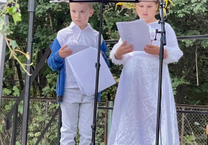 Scena z inscenizacji „Dziadów” podczas Narodowego Czytania. Na zdjęciu Pola Chmielecka oraz Franciszek Cichoński Fot. WO